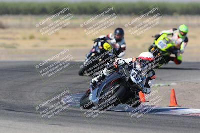 media/Aug-19-2022-TrackDaz (Fri) [[a0110a8595]]/Club Race/10am (Outside Grapevine)/